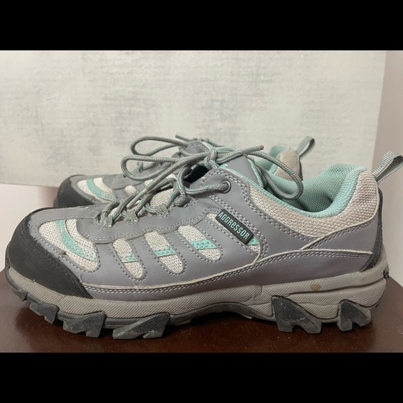 CSA Approved Safety Boots 🥾 - Picture 3 of 5